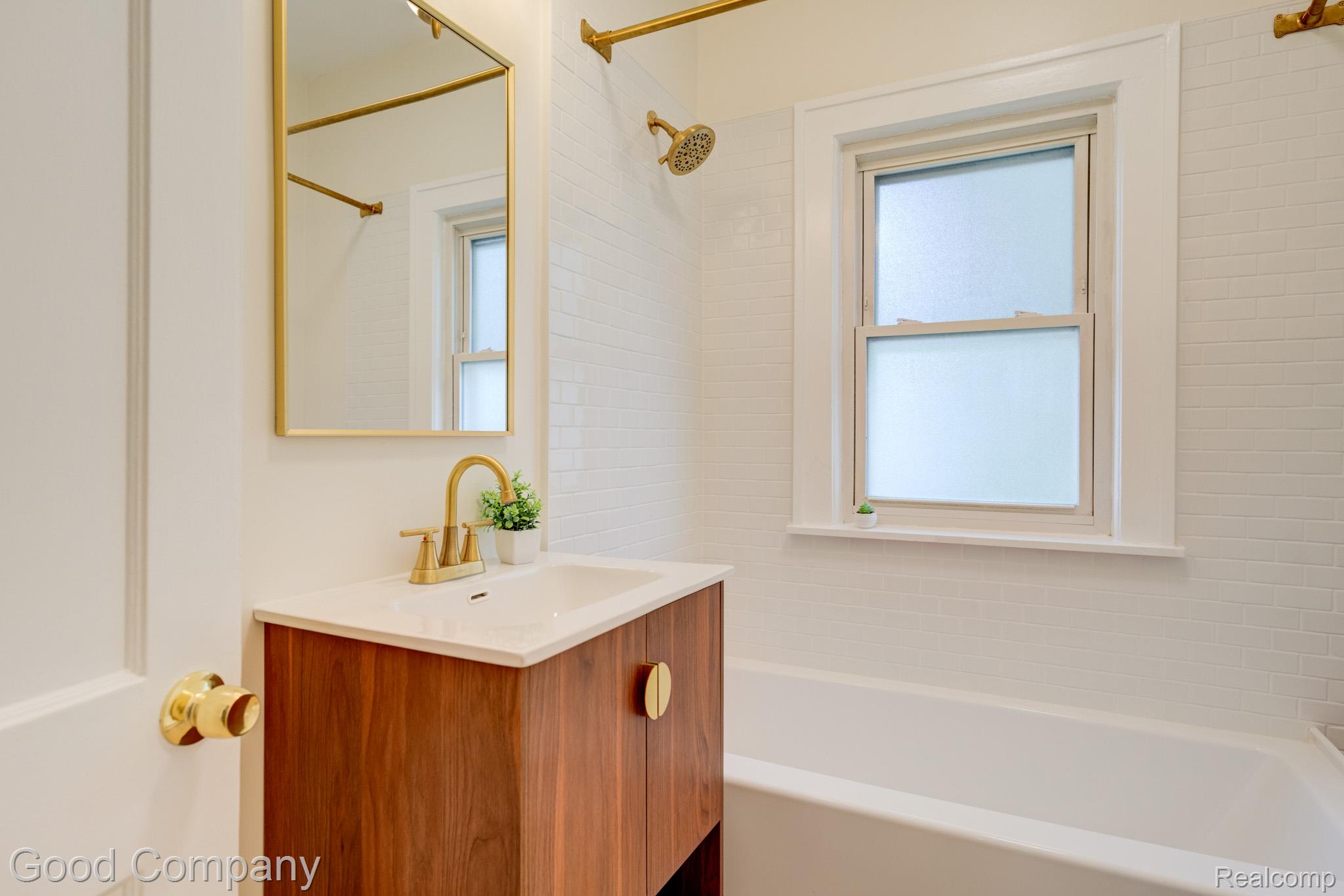 835 Allen Street Ferndale, MI 48220 - Photo 14 of 44 835 Allen St.-19.jpg