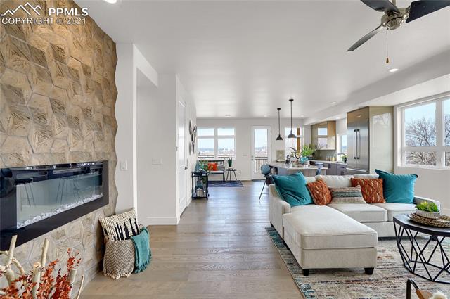 58 Sommerlyn Road Colorado Springs, CO 80906 - Photo 9 of 44 Gallery Image 9