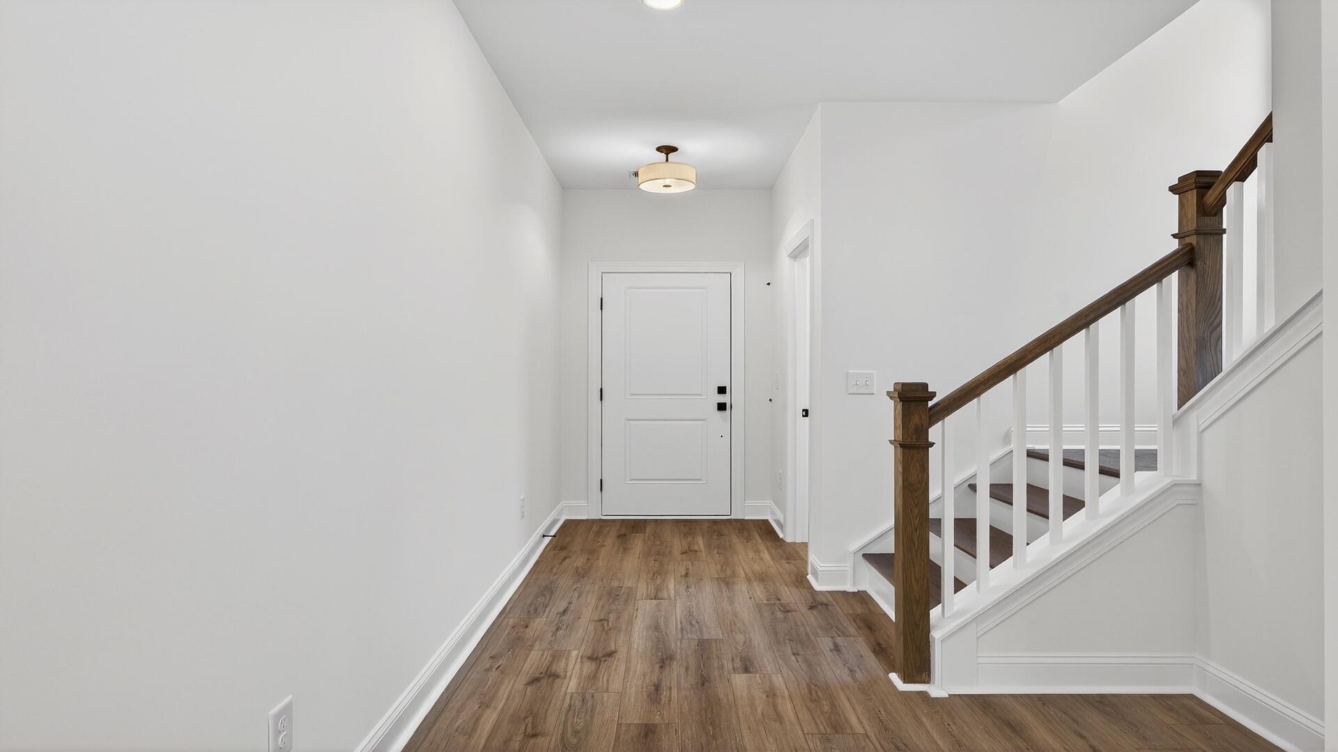 460 Cadbury Loop Summerville, SC 29486 - Photo 5 of 30 Foyer