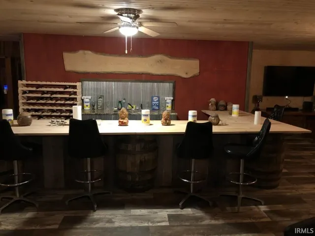 $3,150,000 | 625 North State 75, Flora, IN 46929