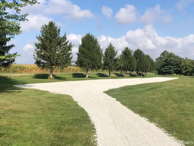 $3,150,000 | 625 North State 75, Flora, IN 46929