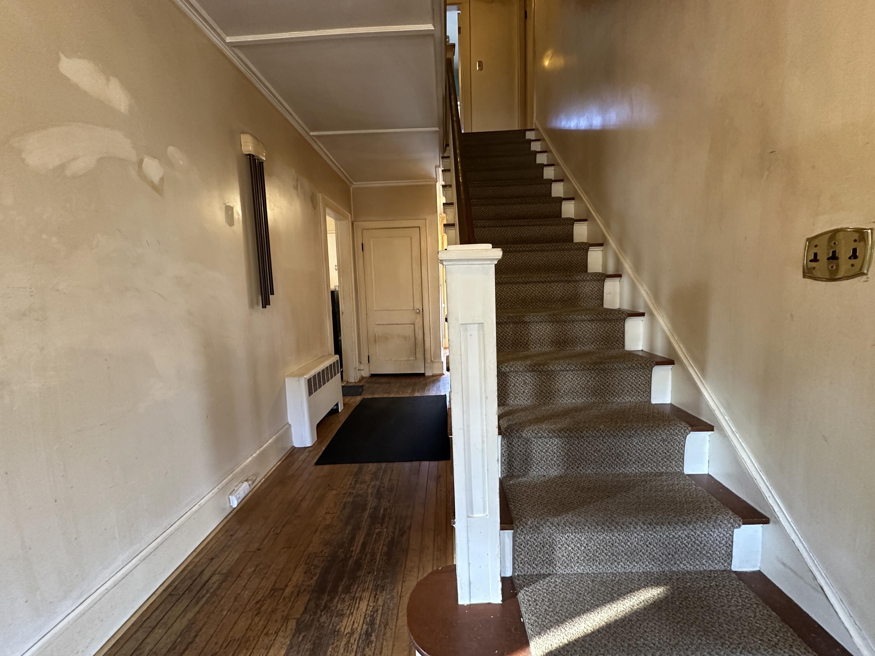 24 Collette Street Waterville, ME 04901 - Photo 8 of 34 Entry Way