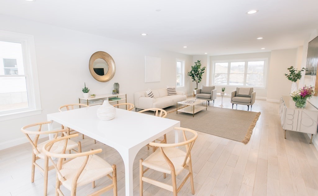 22 Woodlands Road Salem, MA 01970 - Photo 4 of 31 Gallery Image 4