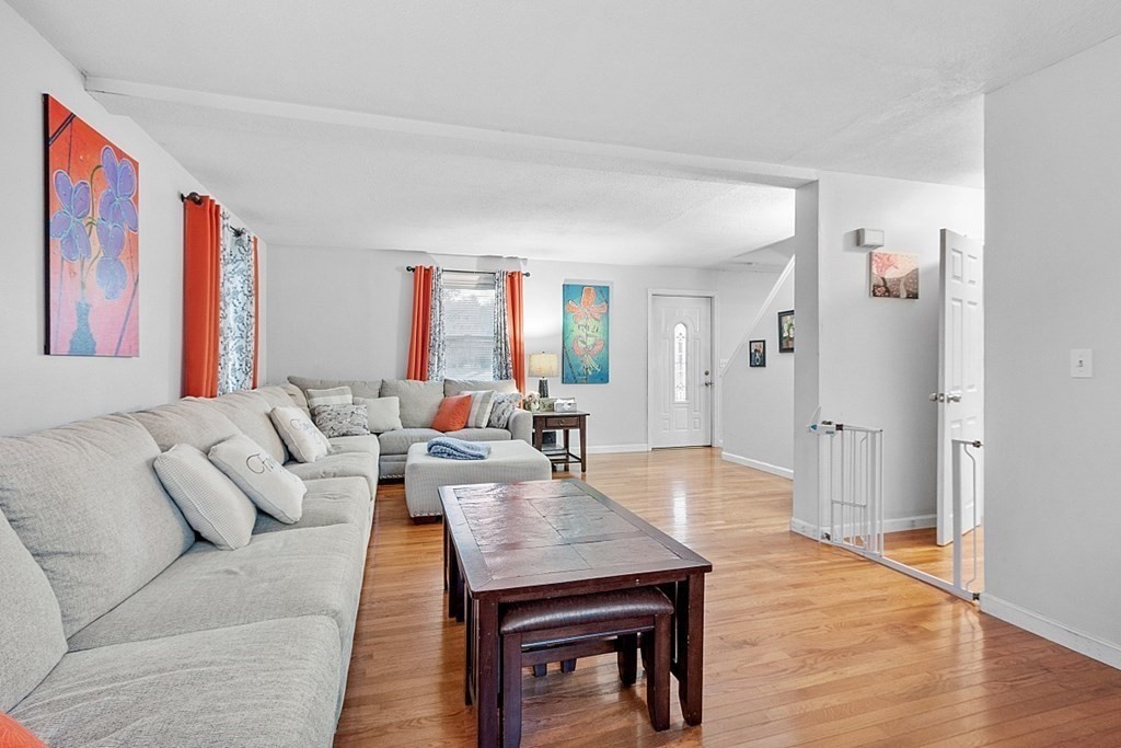 85 Hazen Road Shirley, MA 01464 - Photo 10 of 34 Gallery Image 10