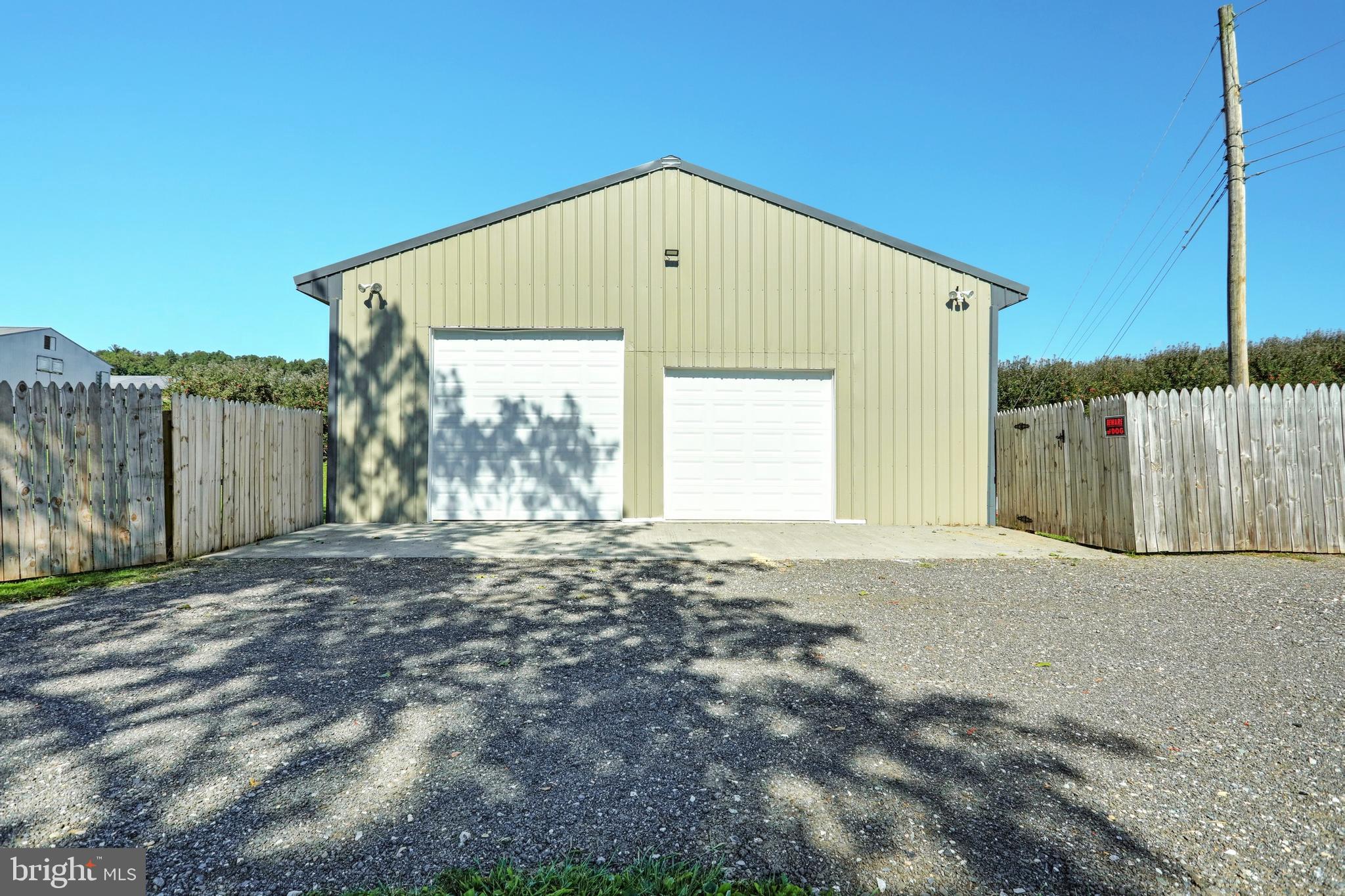 359 Heckenluber Road Biglerville, PA 17307 - Photo 4 of 35