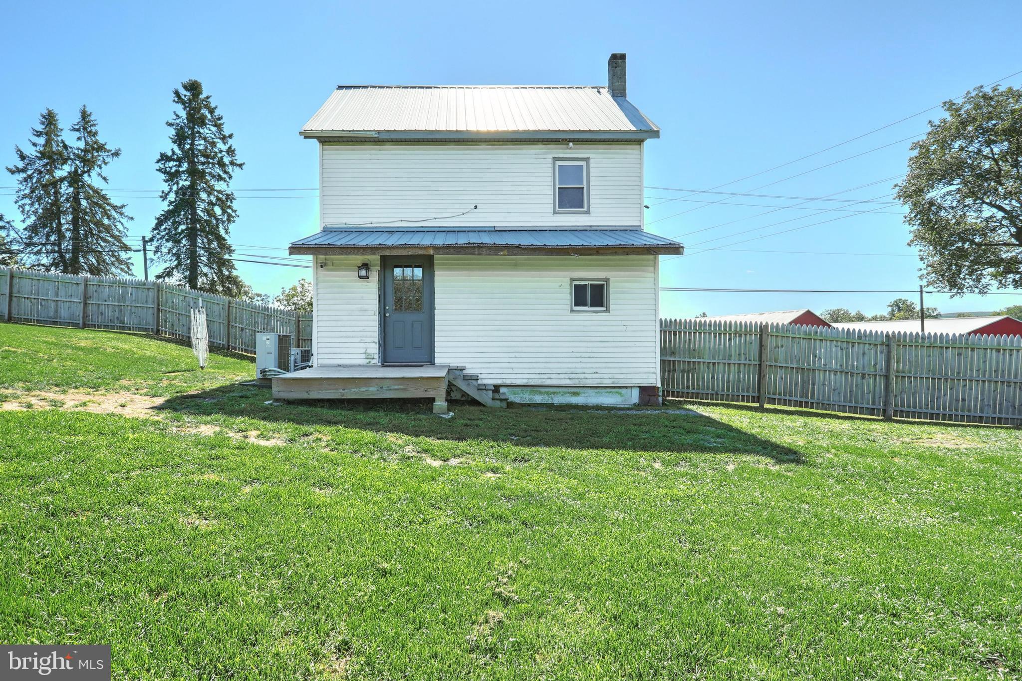 359 Heckenluber Road Biglerville, PA 17307 - Photo 5 of 35