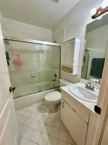 $684,900 | 9942 Northwest 29th Street, Doral, FL 33172