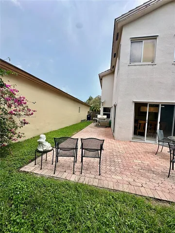 $684,900 | 9942 Northwest 29th Street, Doral, FL 33172