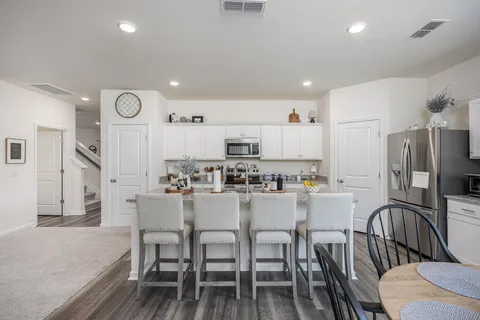 $424,900 | 2122 Youngfellow Drive, Columbia, TN 38401
