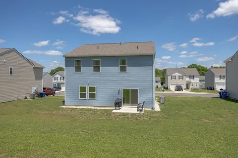 $424,900 | 2122 Youngfellow Drive, Columbia, TN 38401