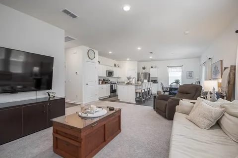 $424,900 | 2122 Youngfellow Drive, Columbia, TN 38401