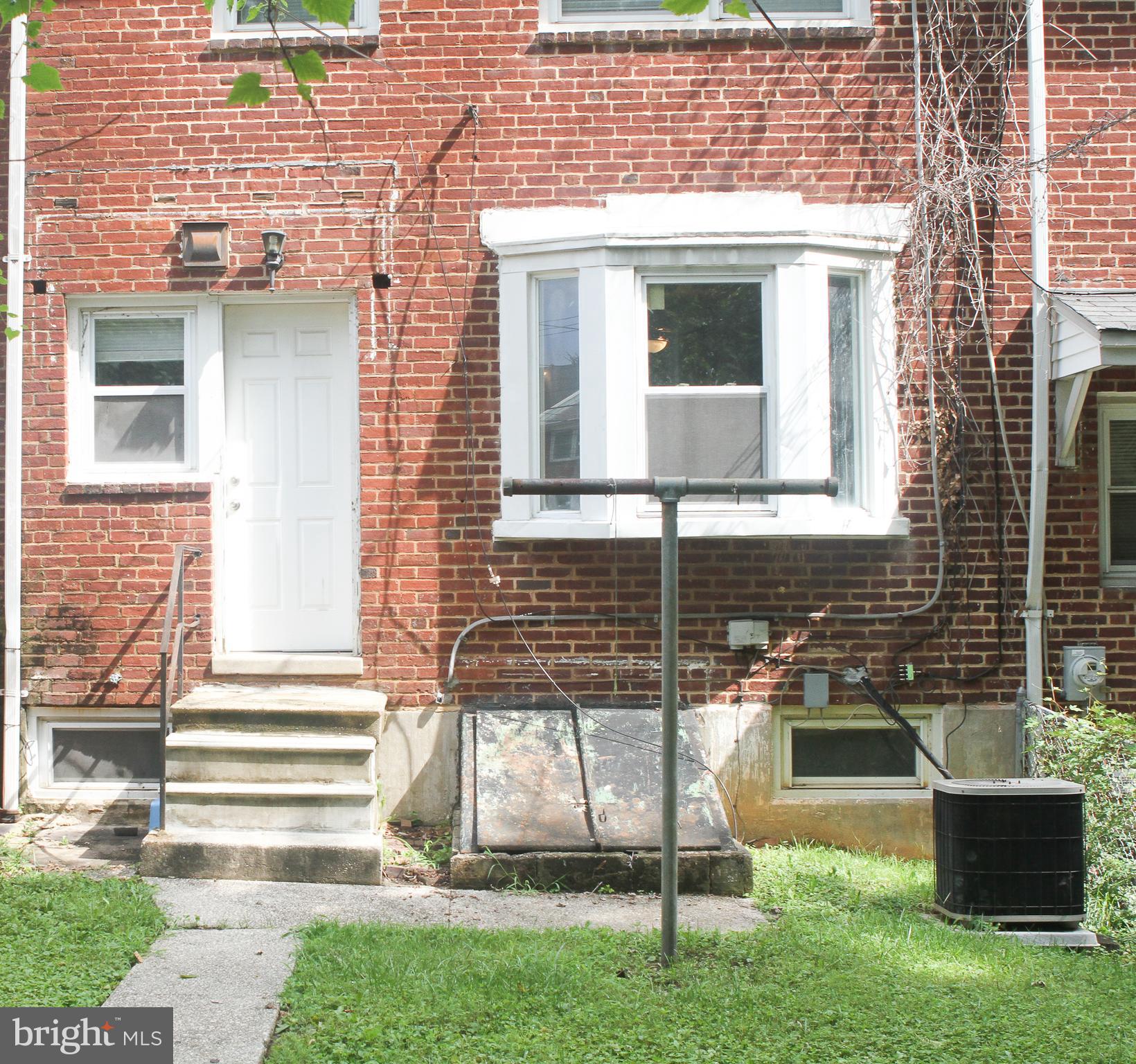 1623 Stonewood Road Baltimore, MD 21239 - Photo 2 of 11 Gallery Image 2