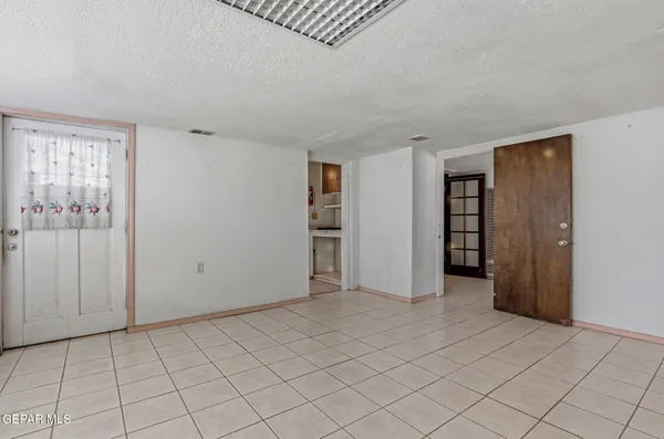 $145,000 | 7863 Laura Way, El Paso, TX 79915