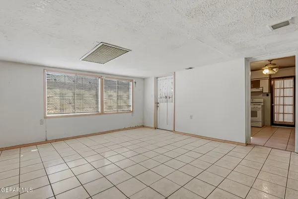 $145,000 | 7863 Laura Way, El Paso, TX 79915