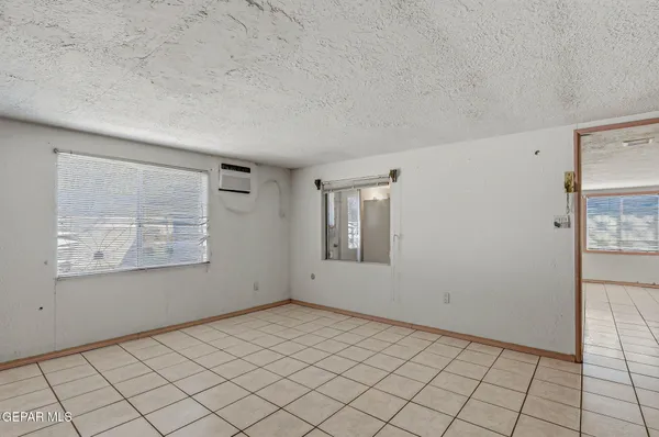 $145,000 | 7863 Laura Way, El Paso, TX 79915