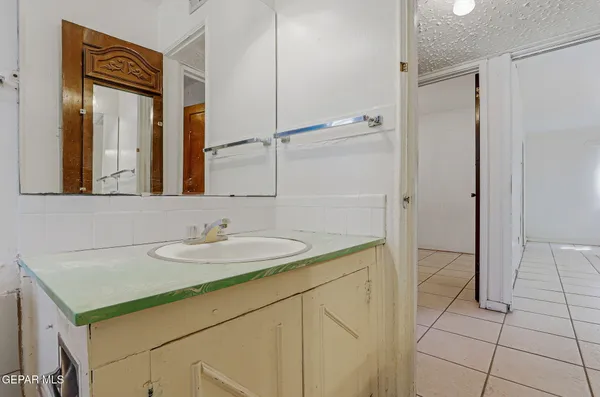 $145,000 | 7863 Laura Way, El Paso, TX 79915