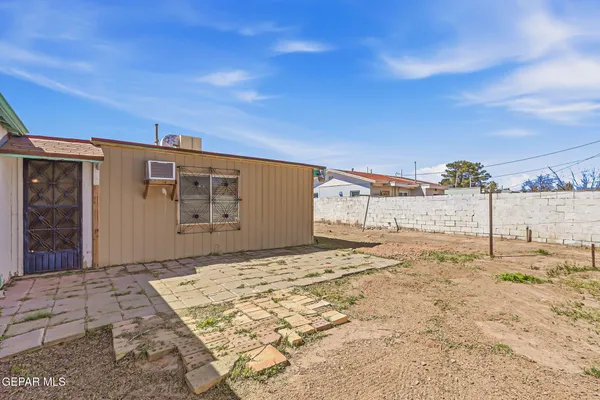 $145,000 | 7863 Laura Way, El Paso, TX 79915