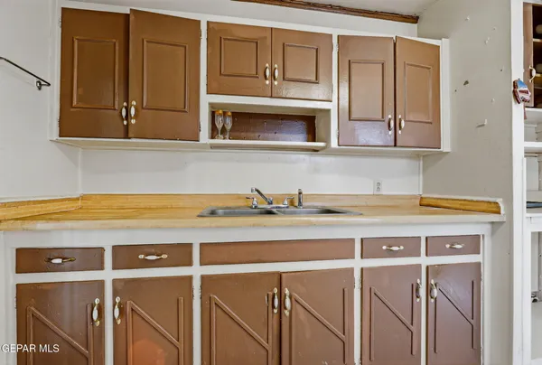 $145,000 | 7863 Laura Way, El Paso, TX 79915