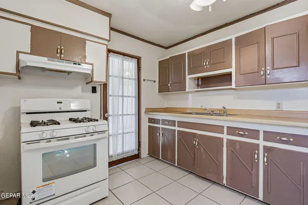 $145,000 | 7863 Laura Way, El Paso, TX 79915