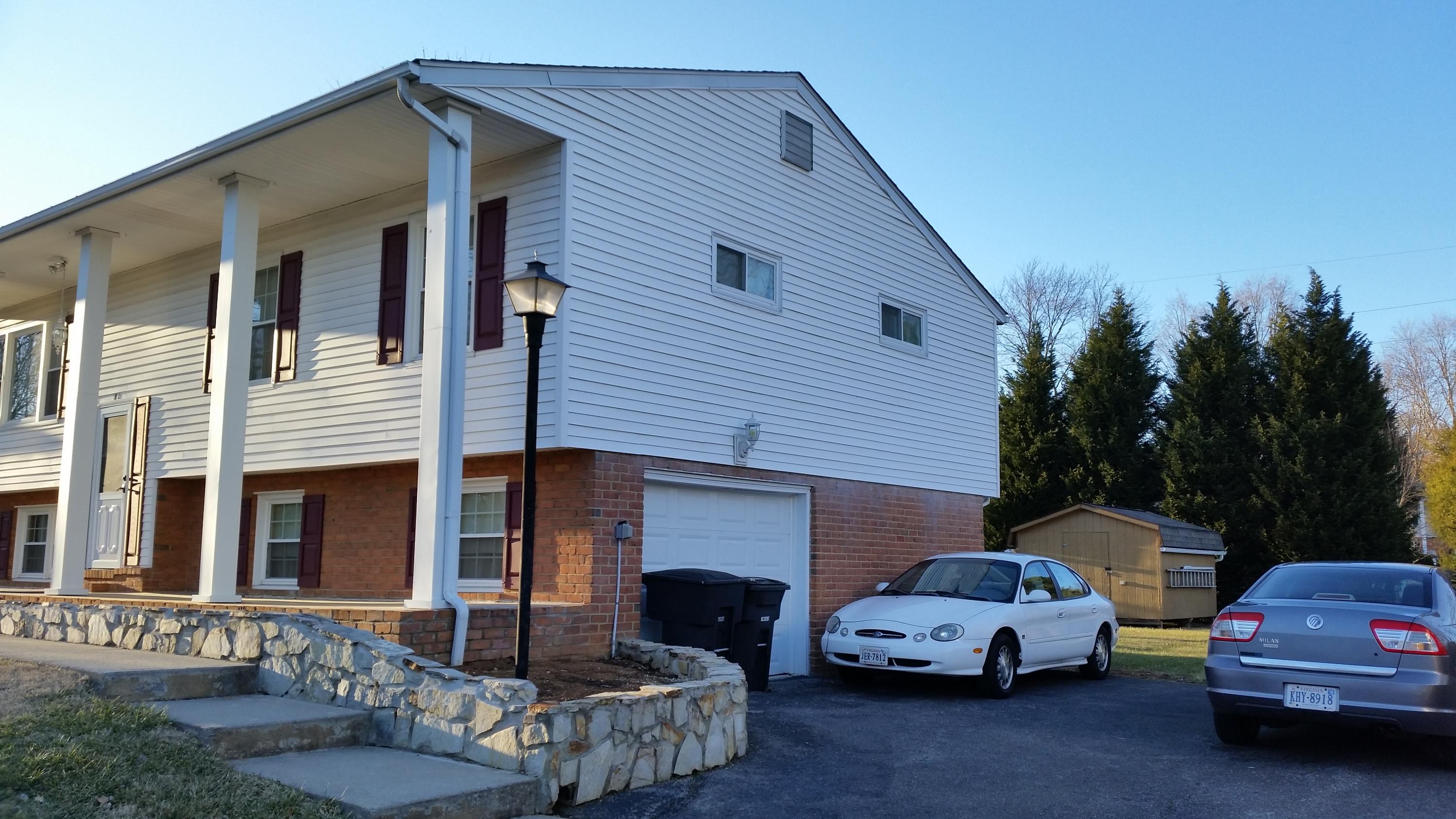 3833 Bower Road Roanoke, VA 24018 - Photo 2 of 10 20150128_165033.jpg