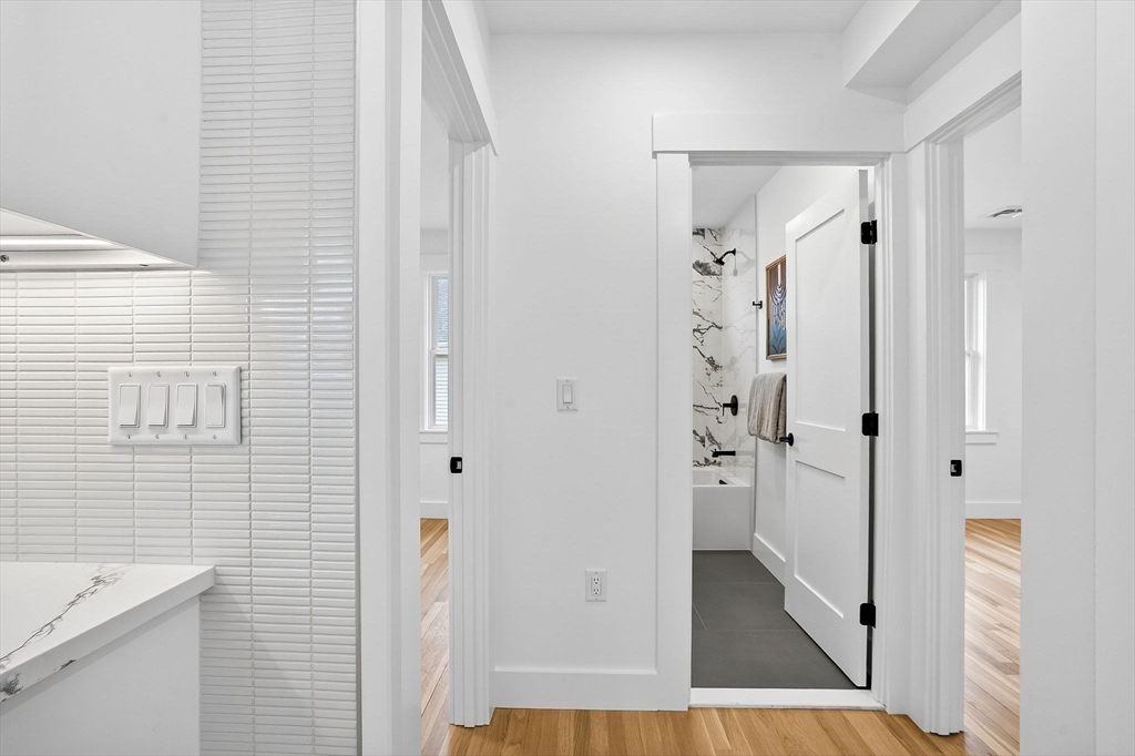 27 Laurel Street, Unit 27 Watertown, MA 02472 - Photo 11 of 23