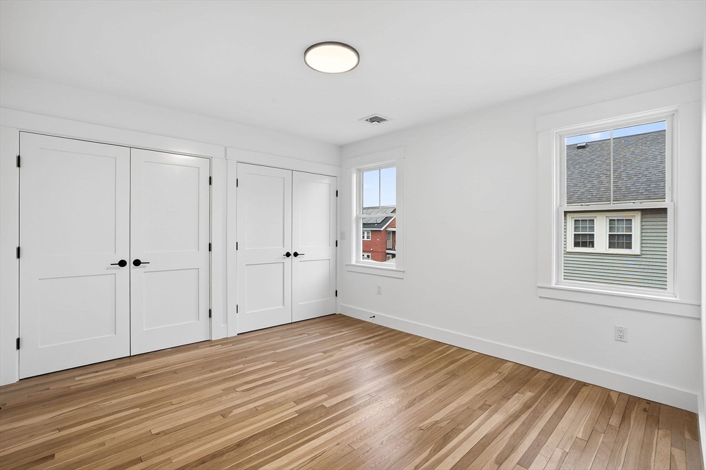 27 Laurel Street, Unit 27 Watertown, MA 02472 - Photo 12 of 23