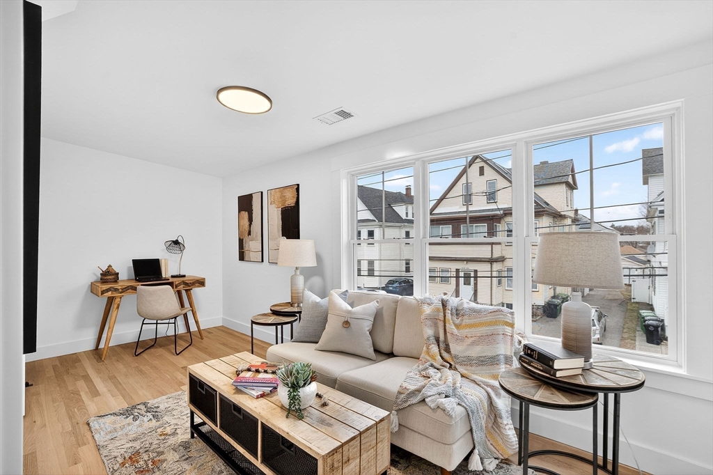 27 Laurel Street, Unit 27 Watertown, MA 02472 - Photo 14 of 23