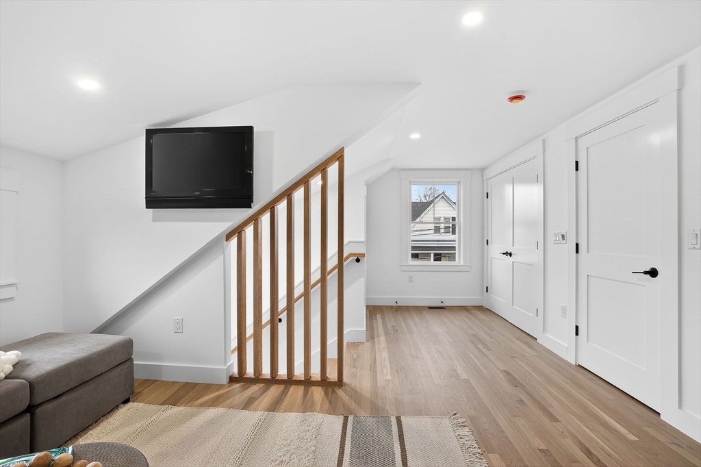 27 Laurel Street, Unit 27 Watertown, MA 02472 - Photo 16 of 23