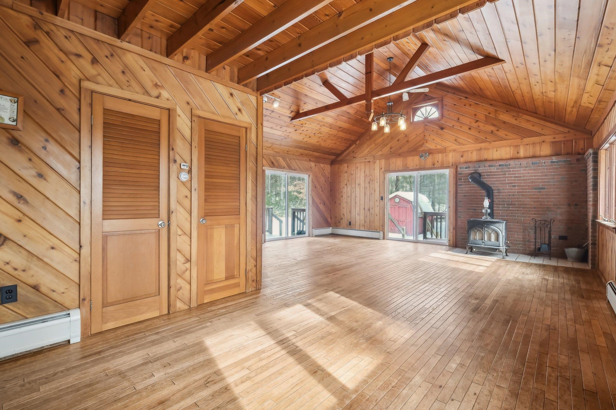 935 Back Mountain Road Goffstown, NH 03045 - Photo 3 of 44