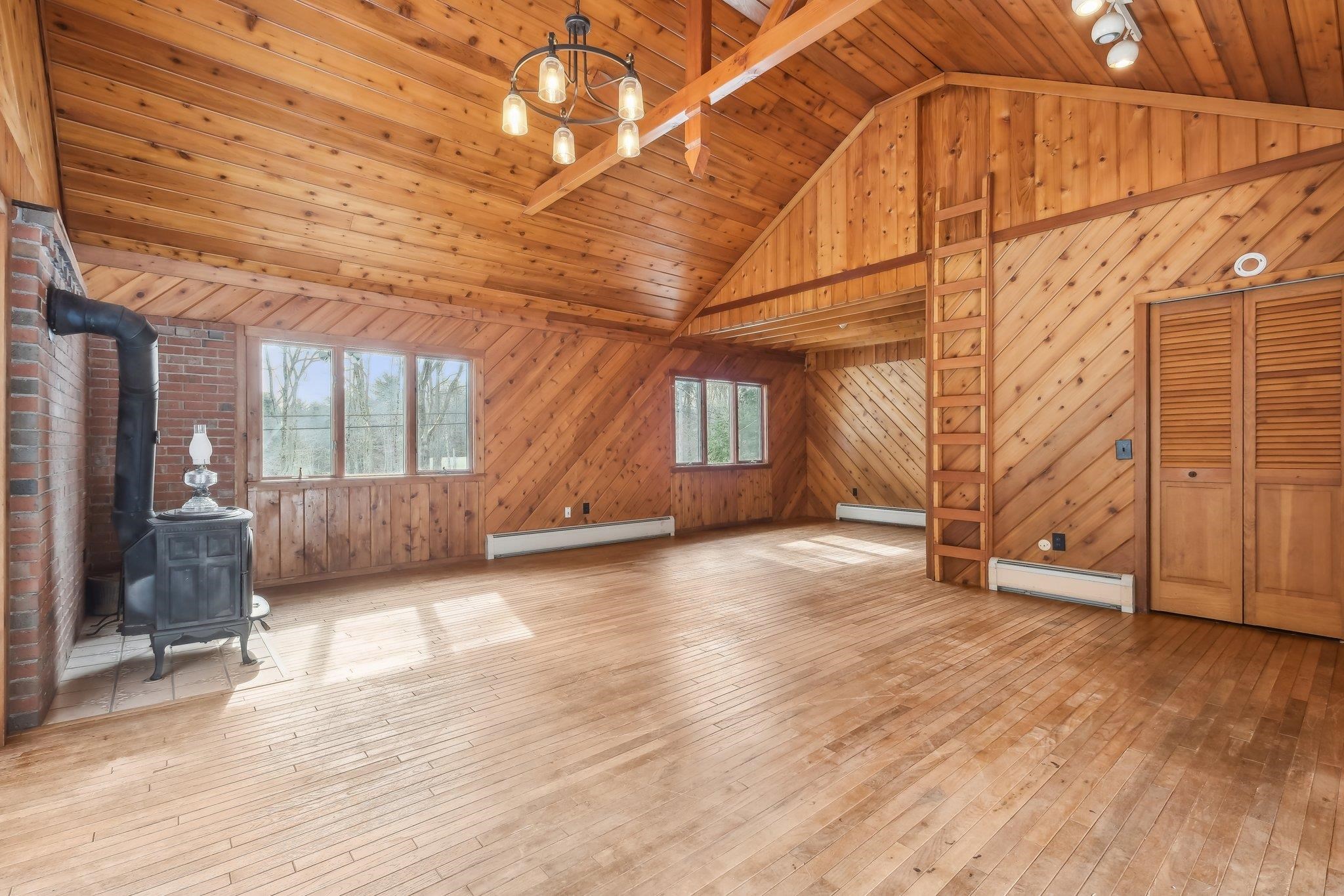 935 Back Mountain Road Goffstown, NH 03045 - Photo 5 of 44