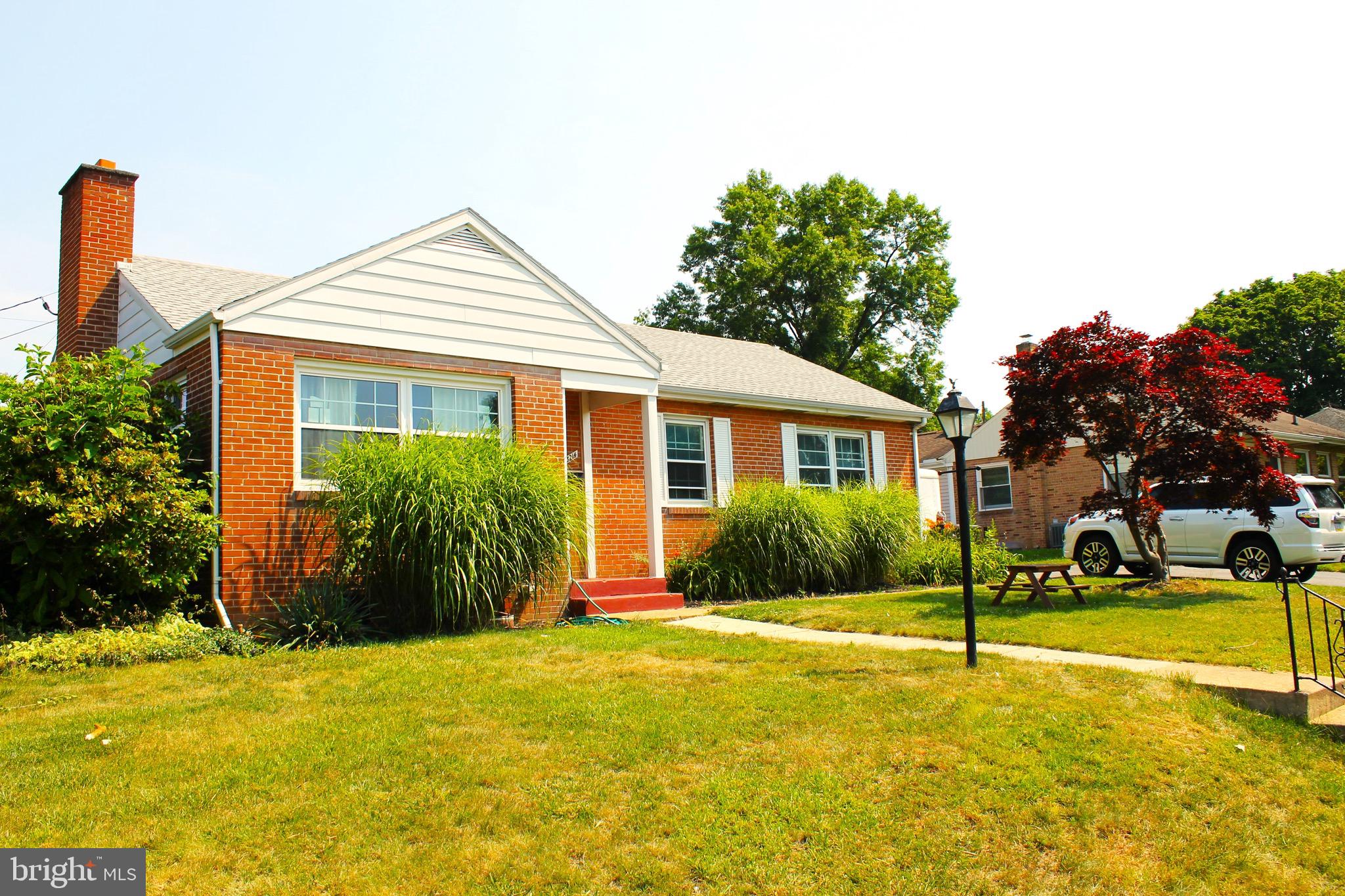 3214 Batesfield Road Harrisburg, PA 17109 - Photo 2 of 19 Gallery Image 2