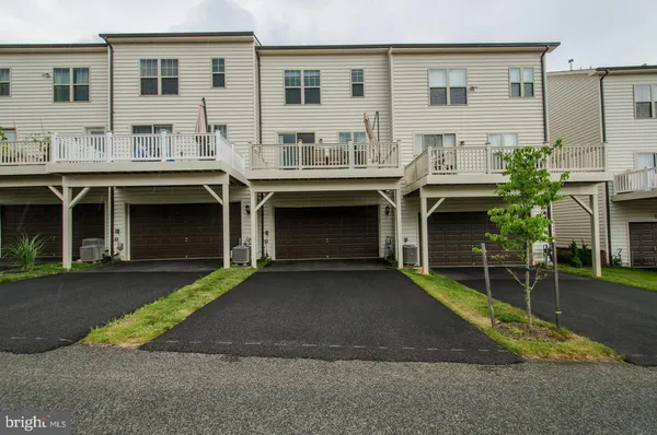 $3,450 | 13226 Deer Highlands Way, Silver Spring, MD 20906
