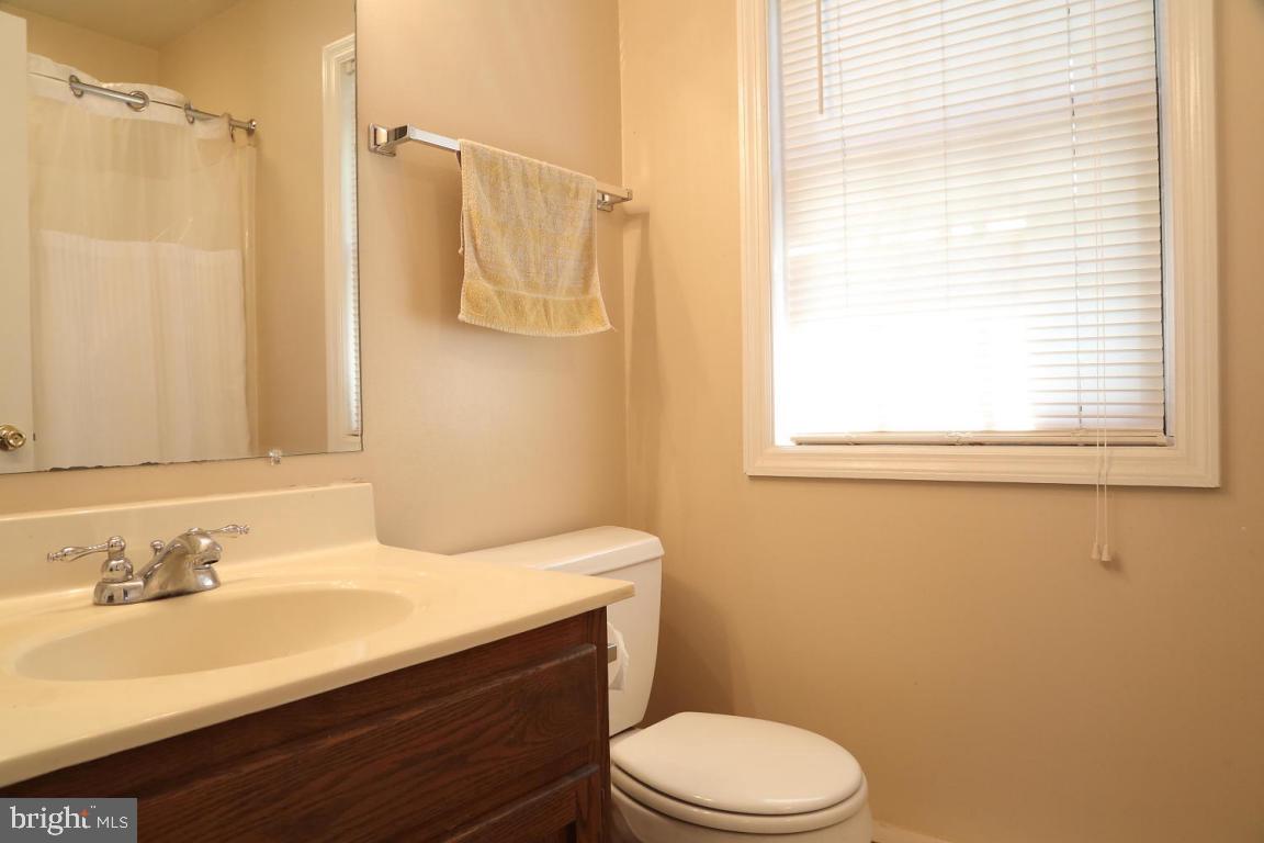 407 Cardinal Road Lititz, PA 17543 - Photo 11 of 13