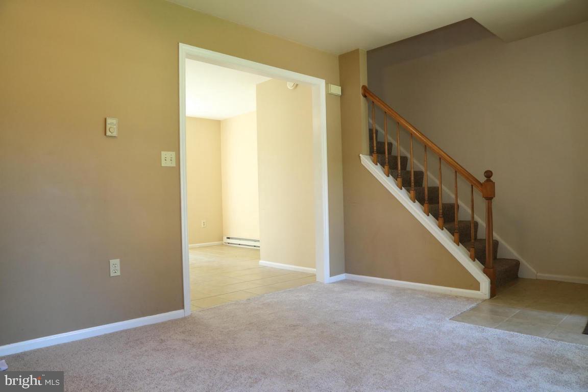 407 Cardinal Road Lititz, PA 17543 - Photo 4 of 13