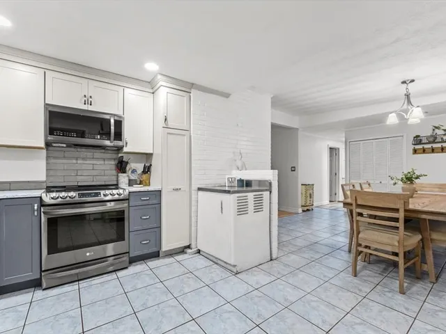 $599,900 | 15 Rosslare Road, Framingham, MA 01701