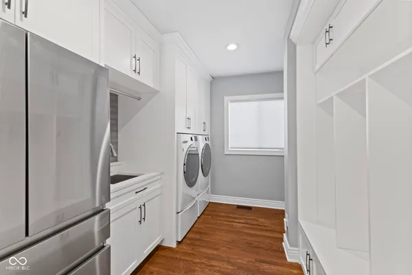 $825,000 | 5715 Winterwind Lane, Indianapolis, IN 46237