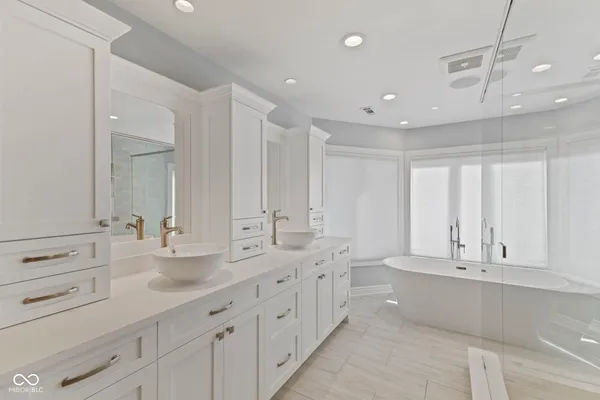 $825,000 | 5715 Winterwind Lane, Indianapolis, IN 46237