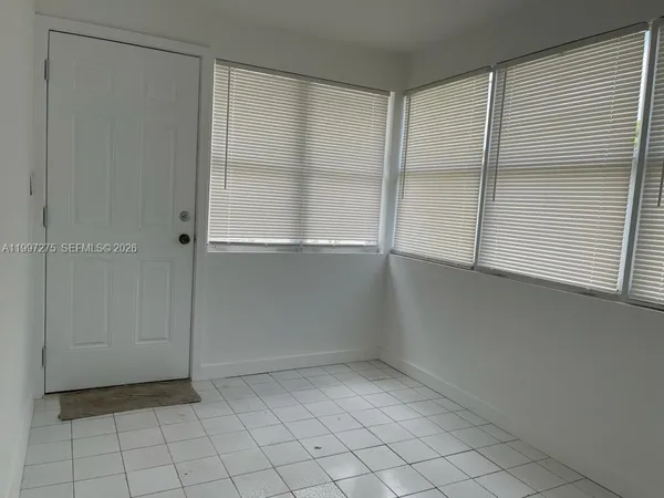 $2,200 | 5800 Taylor Street, Unit 2, Hollywood, FL 33021