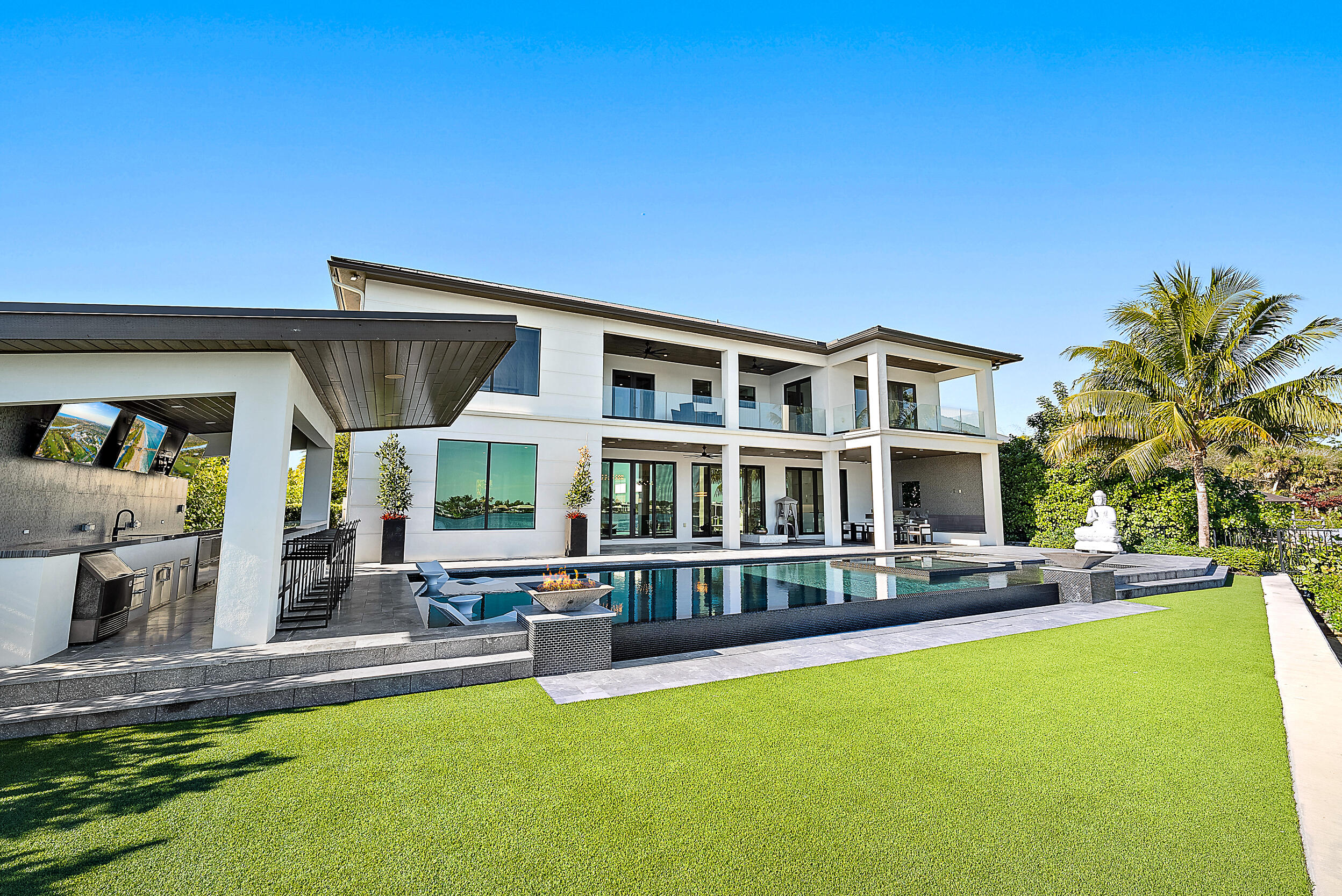 9 Bamboo Lane Jupiter, FL 33458 - Photo 38 of 46 Rear Elevation