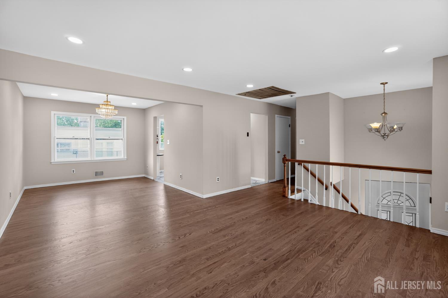 21 Ash Road Edison, NJ 08817 - Photo 5 of 35