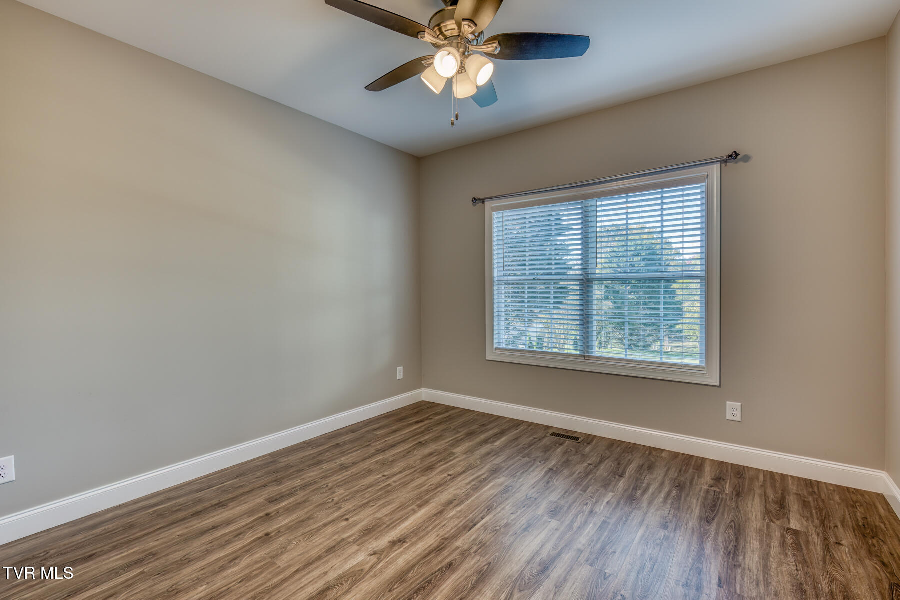 168 County Farm Road Jonesborough, TN 37659 - Photo 29 of 45 168 County Farm Rd-27