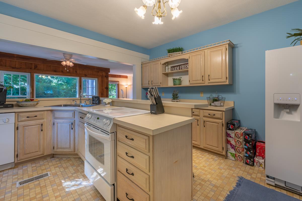 1249 Lyndhurst Road Waynesboro, VA 22980 - Photo 16 of 50 Gallery Image 16