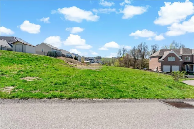 $84,900 | 103 Hollyberry Circle, McDonald, PA 15057