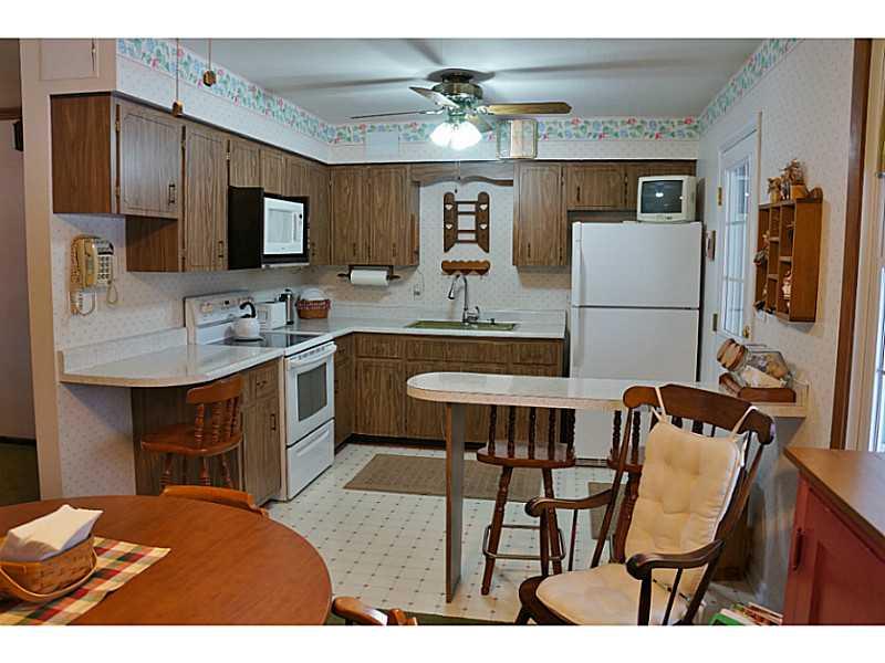 603 Solomon Temple Road Latrobe, PA 15650 - Photo 6 of 16 Kitchen.