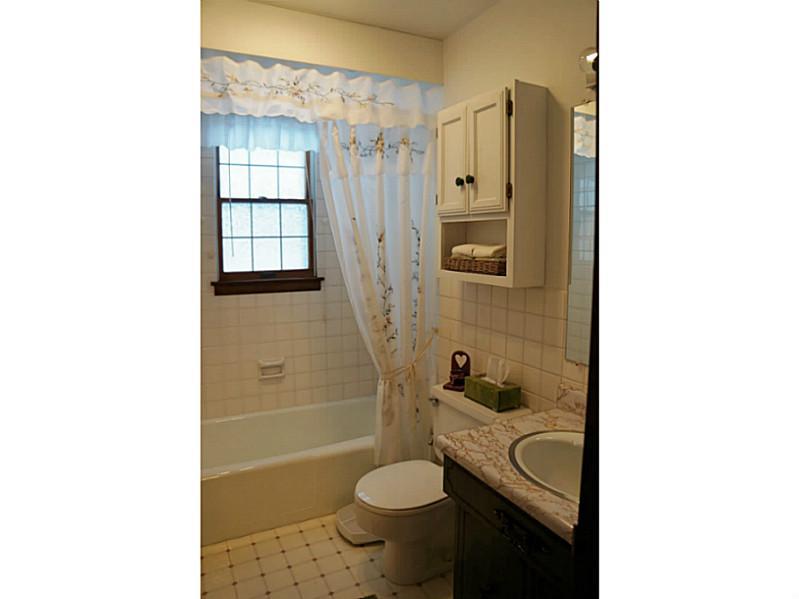 603 Solomon Temple Road Latrobe, PA 15650 - Photo 8 of 16 Full Bath.