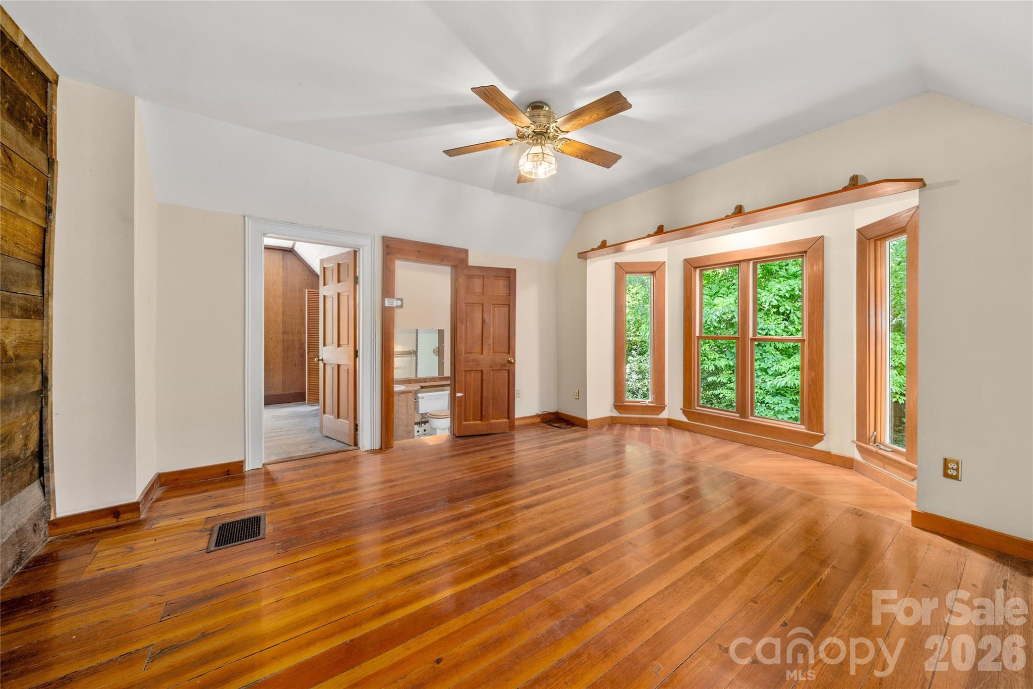 32 Delano Road Asheville, NC 28805 - Photo 26 of 47