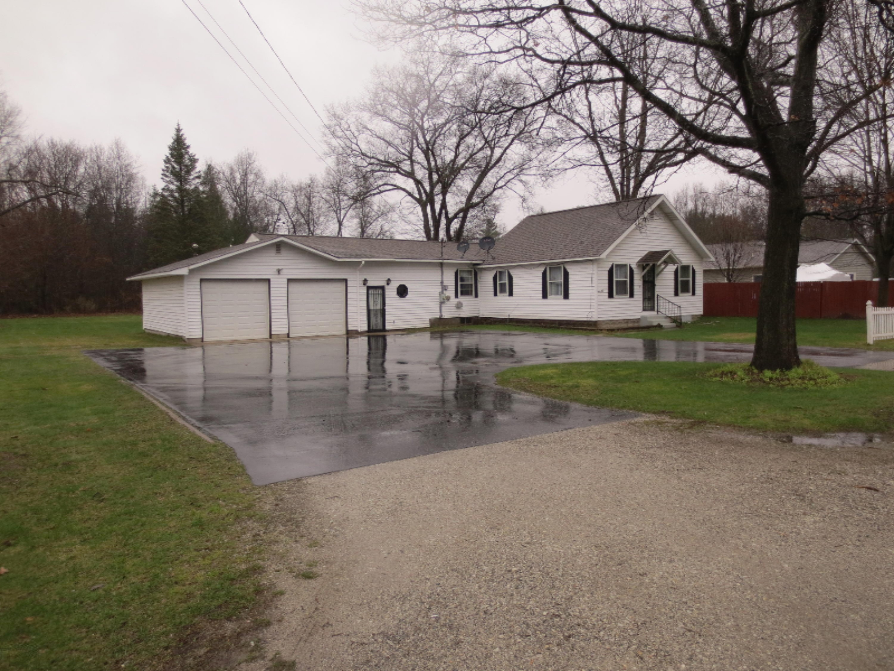 3796 Hall Road Muskegon, MI 49442 - Photo 2 of 24 IMG_2741