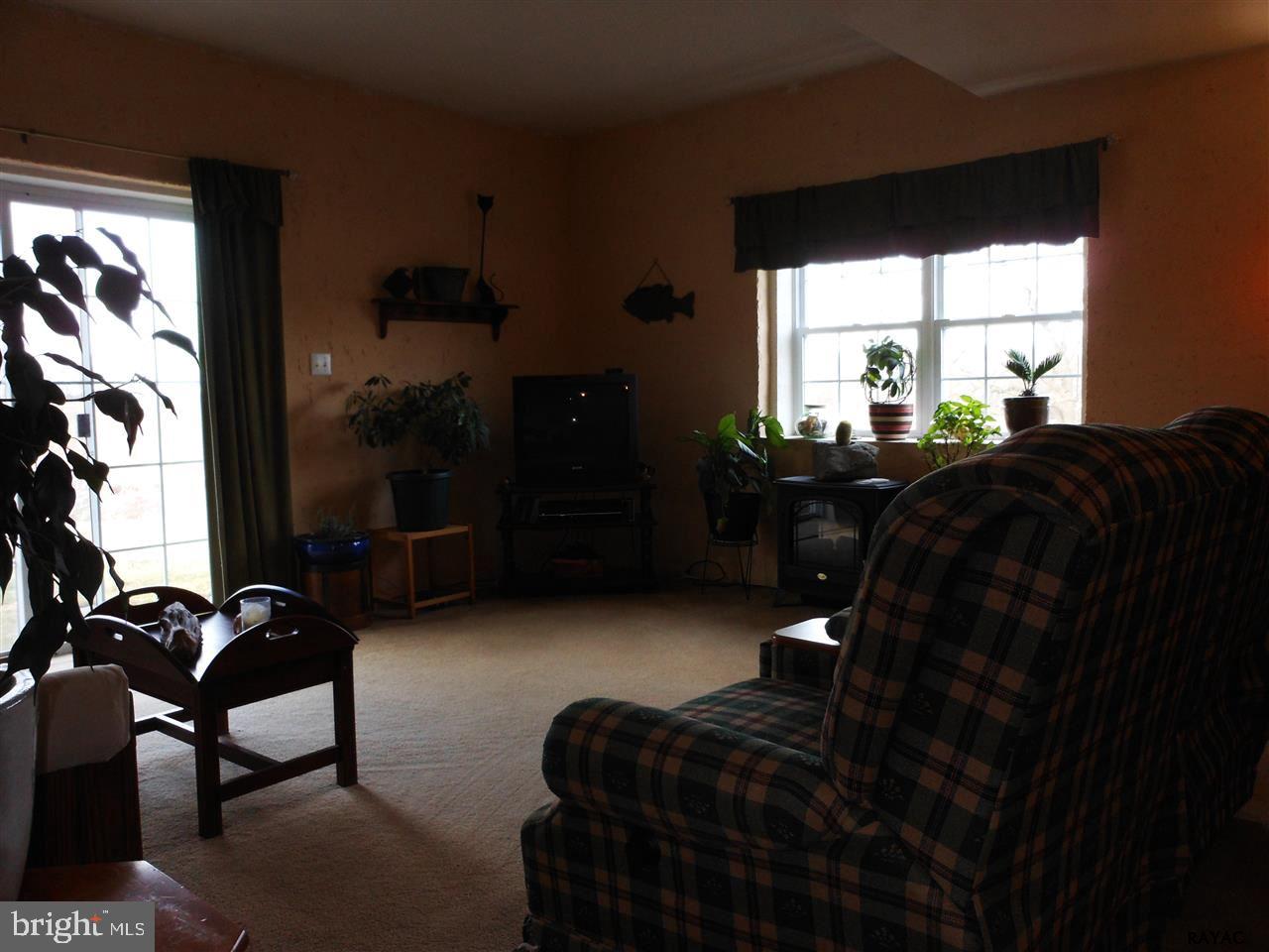 6125 Gregory Road Spring Grove, PA 17362 - Photo 22 of 33