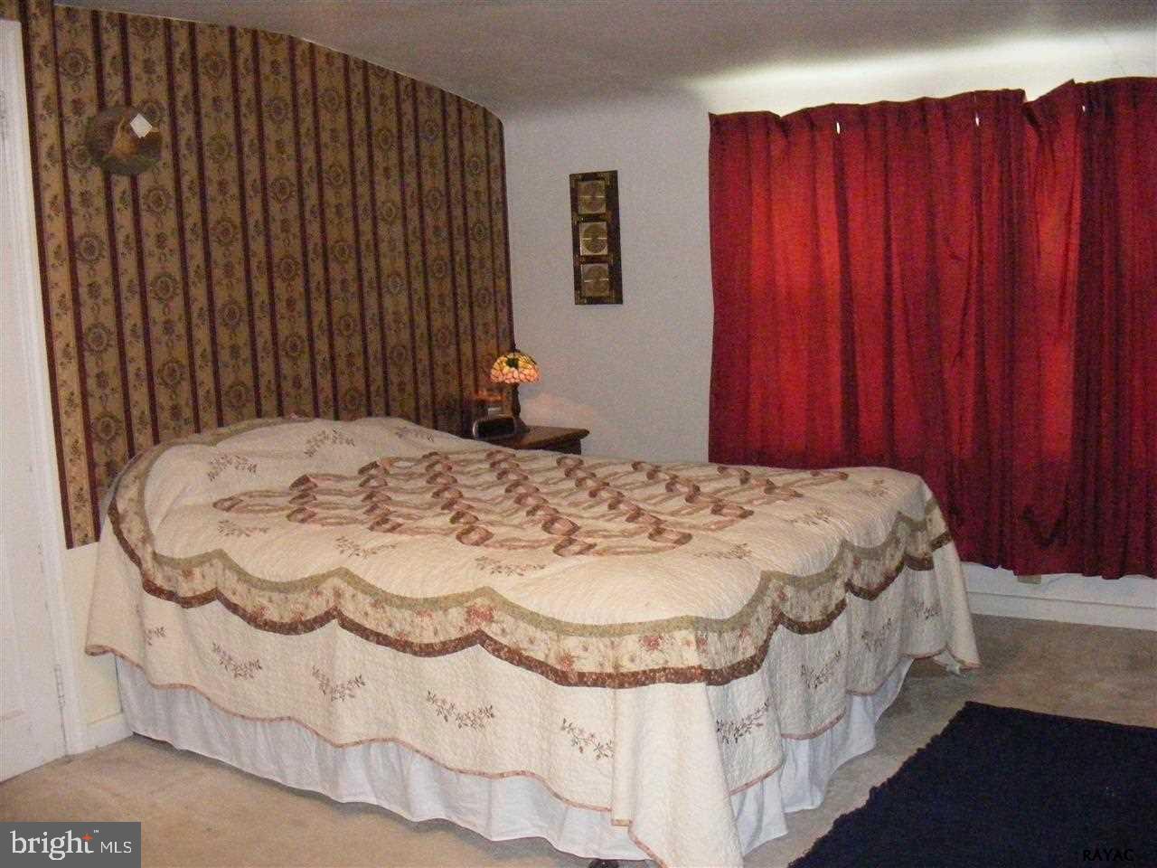 716 Noonan Road York, PA 17404 - Photo 12 of 18 Gallery Image 12