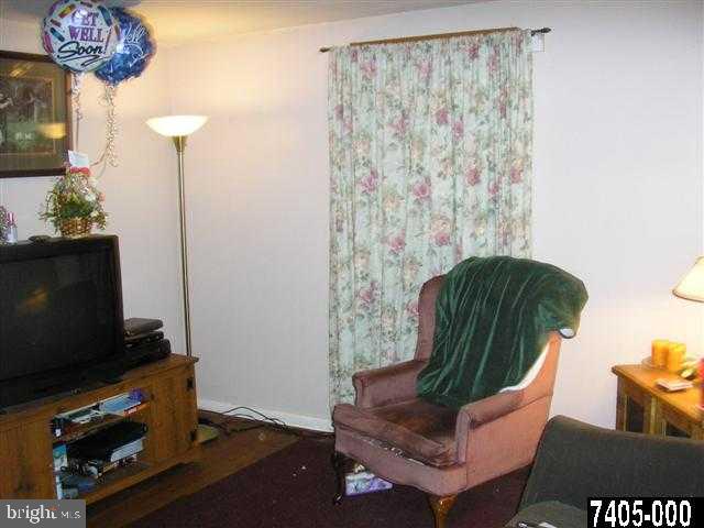 716 Noonan Road York, PA 17404 - Photo 4 of 18 Gallery Image 4